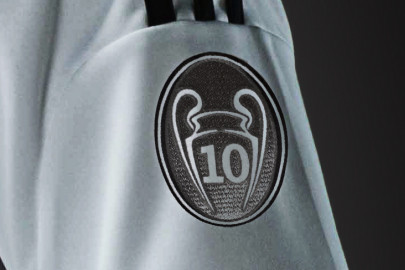 Insignia de campeón múltiple de la Champions League